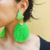 Aretes milagrito pompon verde - Image 5