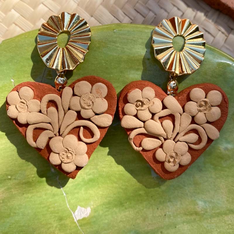 7FE6D384-3CD3-4069-BFC4-E0F448135A9F